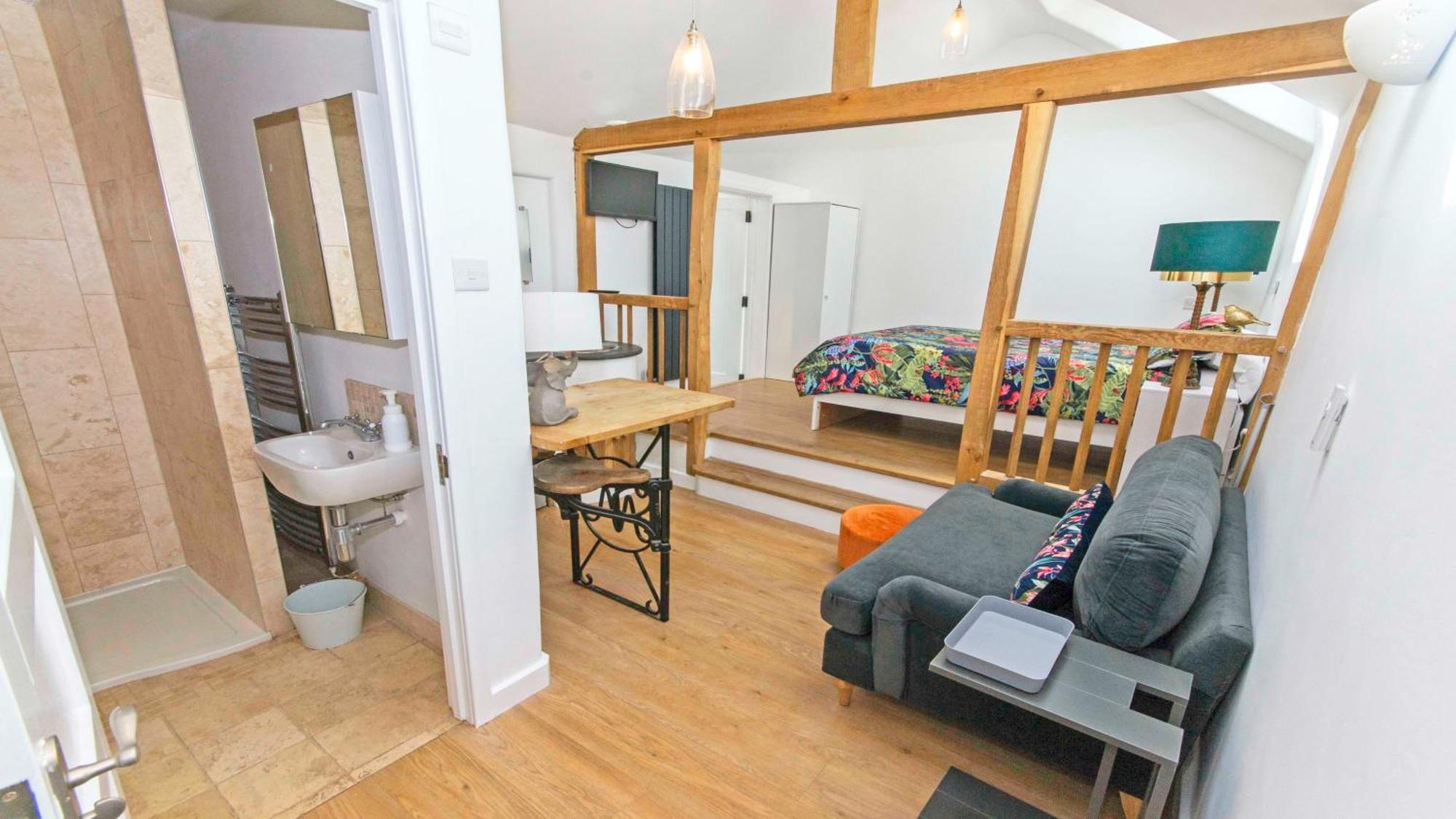 Bag-End House: Spacious Retreat with Balcony Views and Recreation Options Croyde Exterior photo